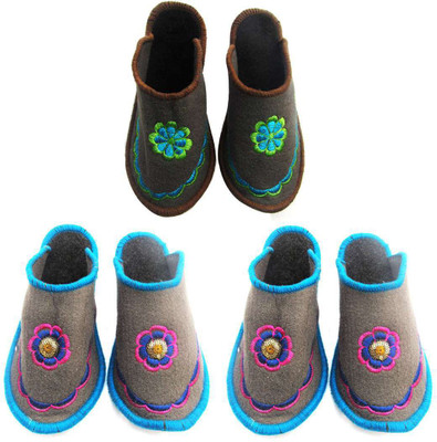 Shilipi Perokars Slippers, Multicolor