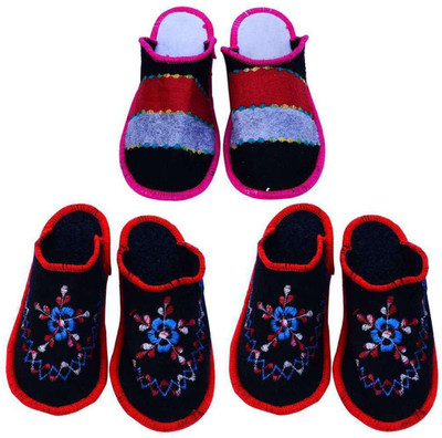 

Shilipi Perokars Slippers, Multicolor