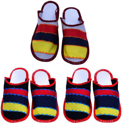 

Champaliya Slippers, Multicolor