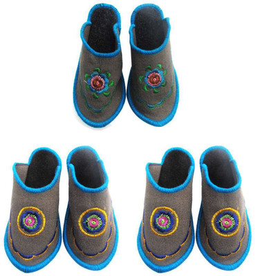 

Shilipi Perokars Slippers, Multicolor