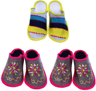 

Shilipi Perokars Slippers, Multicolor