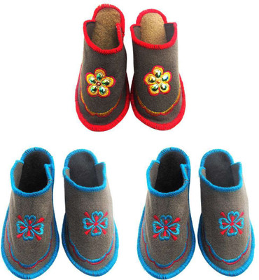

Shilipi Perokars Slippers, Multicolor
