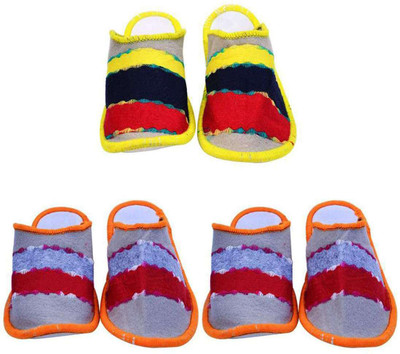 

Shilipi Perokars Slippers, Multicolor