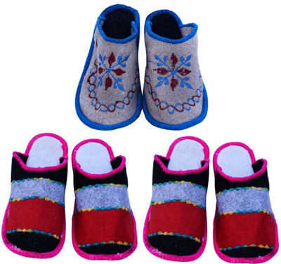 

Shree Sai Slippers, Pink