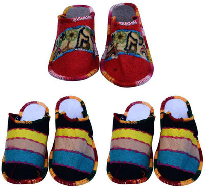 

Champaliya Slippers, Multicolor