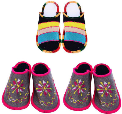 

Shree Sai Slippers, Pink