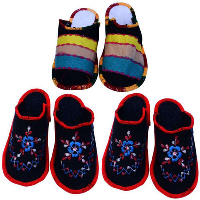 

Shree Sai Slippers, Multicolor