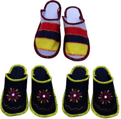 

Shilipi Perokars Slippers, Multicolor