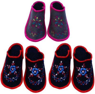 

Champaliya Slippers, Multicolor