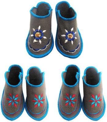 

Shilipi Perokars Slippers, Multicolor