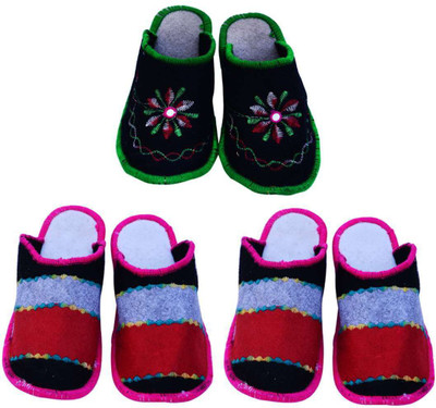 

Champaliya Slippers, Multicolor