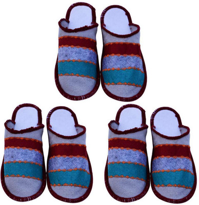 

Shree Sai Slippers, Multicolor