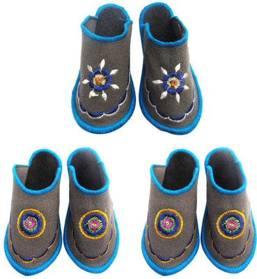 

Shilipi Perokars Slippers, Multicolor