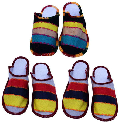 

Shilipi Perokars Slippers, Multicolor