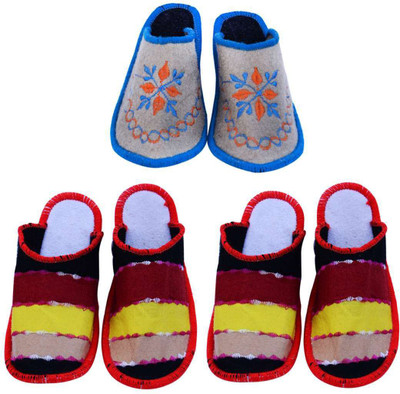 

Shree Sai Slippers, Red