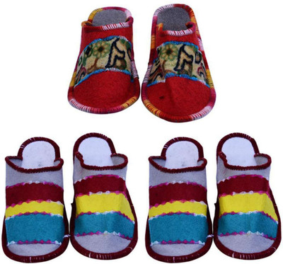 

Shree Sai Slippers, Multicolor
