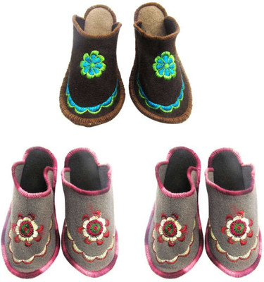 

Shree Sai Slippers, Multicolor