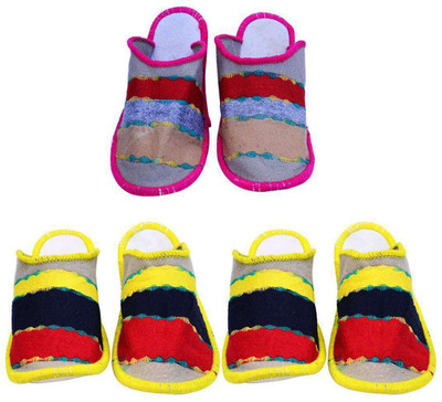 

Shilipi Perokars Slippers, Multicolor