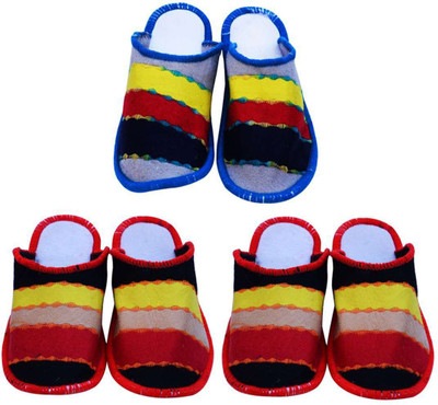 

Shilipi Perokars Slippers, Multicolor