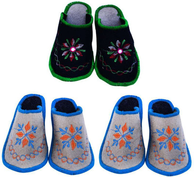 

Shilipi Perokars Slippers, Multicolor