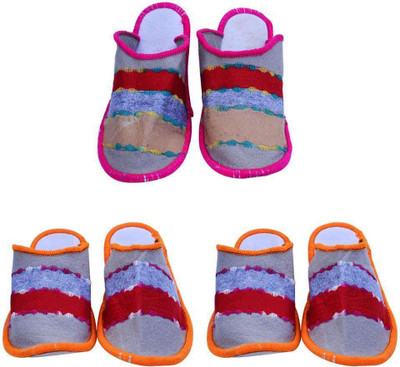 

Champaliya Slippers, Multicolor