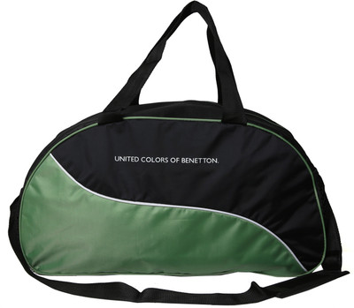

United Colors of Benetton. Green Small Travel Bag - Medium(Green)