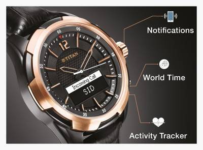 Titan Titan Juxt rose gold 90055KL01J Smartwatch