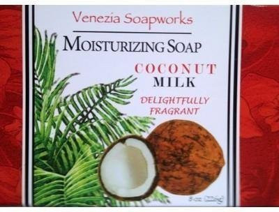 

Sugar Plum and Jonathan Coconut Milk Moisturizing Soap Extra Large(210 ml)