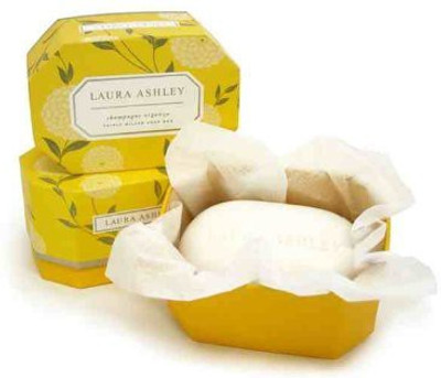 

Laura Ashley CHAMPAGNE ORGANZA Luxurious Triple Milled Soap Bar With Rose(250 g, Pack of 4)