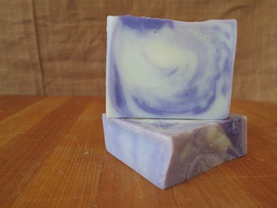 

Foam on the Range Lilacs in Bloom SunSoap(10 g)