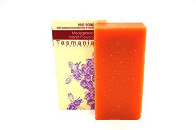 

Beauty and the Bees Madagascar Island Flowers All Natural Soap with Leatherwood Honey | Chemical Free | Great for Dry and Sensitive Skin | Not Tested on Animals | Handmade in Tasmania Australia(132 ml)