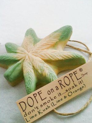 

Rage Paints Dope on a Rope Soap - Lime Kush | Lime & Orange(120 g)