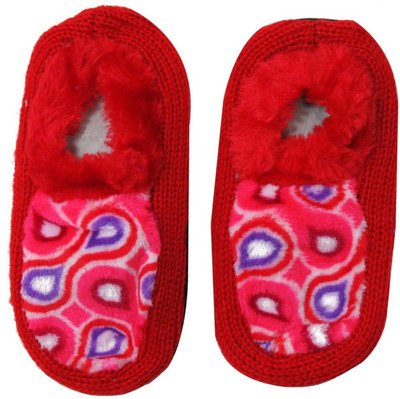 

Neska Moda Girls Geometric Print Peds/Footie/No-Show, Black;red
