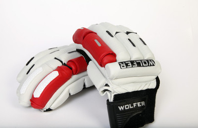 

Wolfer Player Edition (Right Hand) Batting Gloves (Men, Red)