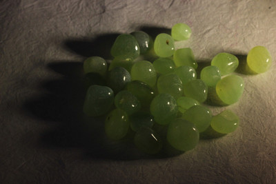

Pebblewala PBLWLA013 Polished Asymmetrical Onyx Pebbles(Green 980 g)