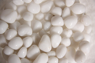 

Chave Pbl-W Polished Asymmetrical Marble Pebbles(White 1 kg)