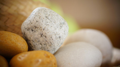 

Pebblewala PBLWLA026 Polished Asymmetrical Onyx Pebbles(Grey 980 g)