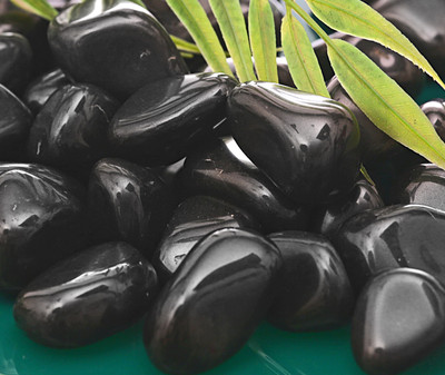 

Decor Pebbles FSP001 Polished Asymmetrical Rock Pebbles(Black 1 kg)