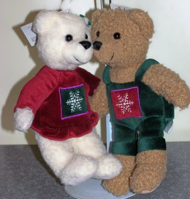 

Hallmarc Kiss Kiss Mistletoe Plush Bear - 15 inch(Brown)