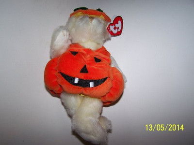 

Ty Attic Treasures Ty Attic Treasure Carver The Bear(Red)