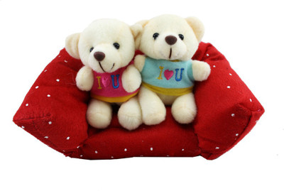 Tickles Romantic Couple sitting on Sofa - 21 cm(Red)