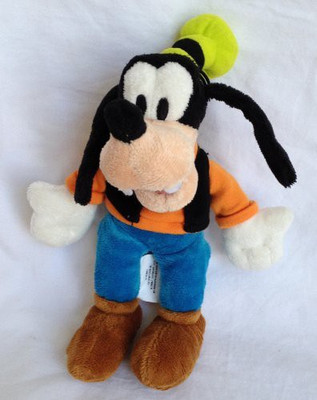 

Disney Goofy 9" Plush Bean Bag(Brown)