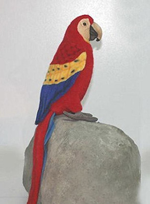 

Hansa Scarlet Macaw 12"(Red)