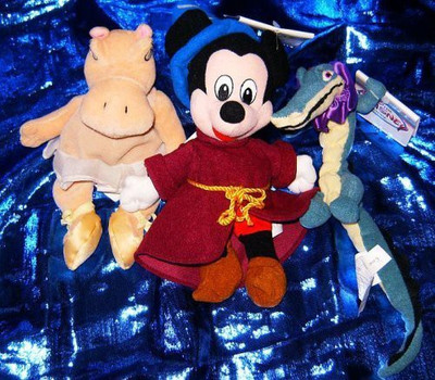 Fantasia Disney'S Mickey The Sorcerer And Friends 7" Three Piece - 17.71 inch(Red)