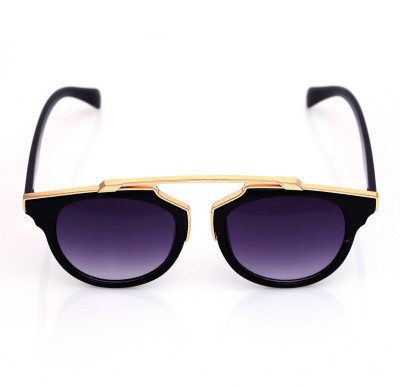 

Just Pretty Things Over-sized Sunglasses(Black