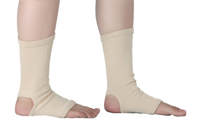 

GNRPHARMA Elastic Tubular Anklet Deluxe Ankle Support (S, Multicolor)