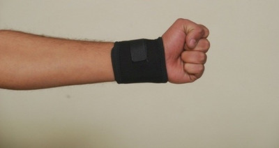 

Turion Neoprene Wrist Support, Black