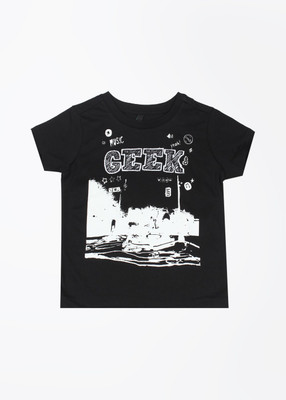 

United Colors of Benetton Boys Solid Cotton T Shirt(Black, Pack of 1, 100