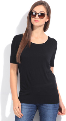 

Lee Solid Women's Round Neck Black T-Shirt