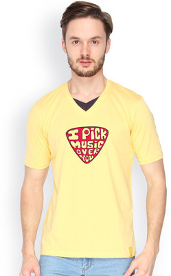 

Campus Sutra Solid Men V-neck Yellow T-Shirt